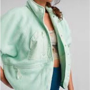 Free People Hit The Slopes Fleece Jacket in pistachio size small